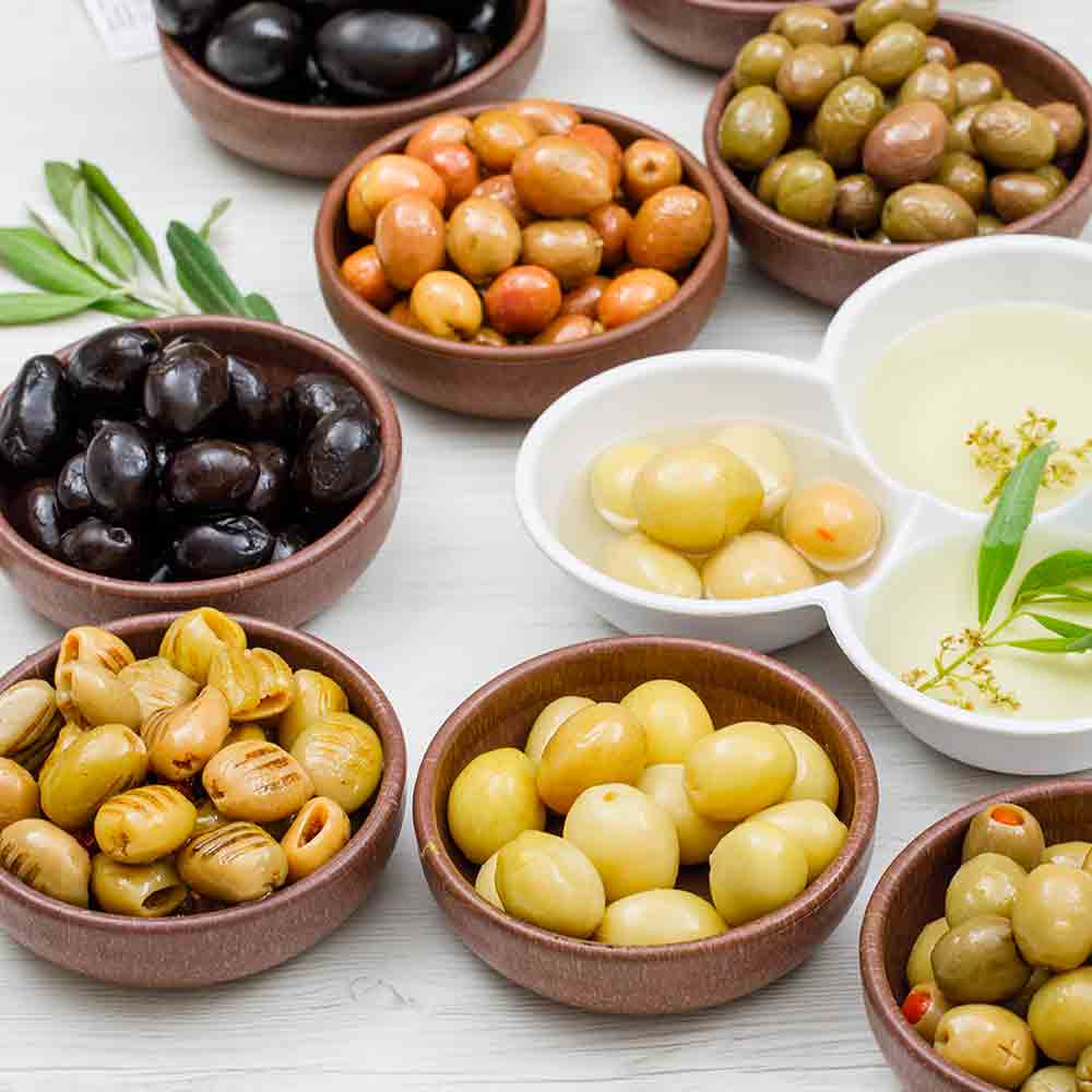 FOTO GENERAL DE OLIVAS Y ENCURTIDOS